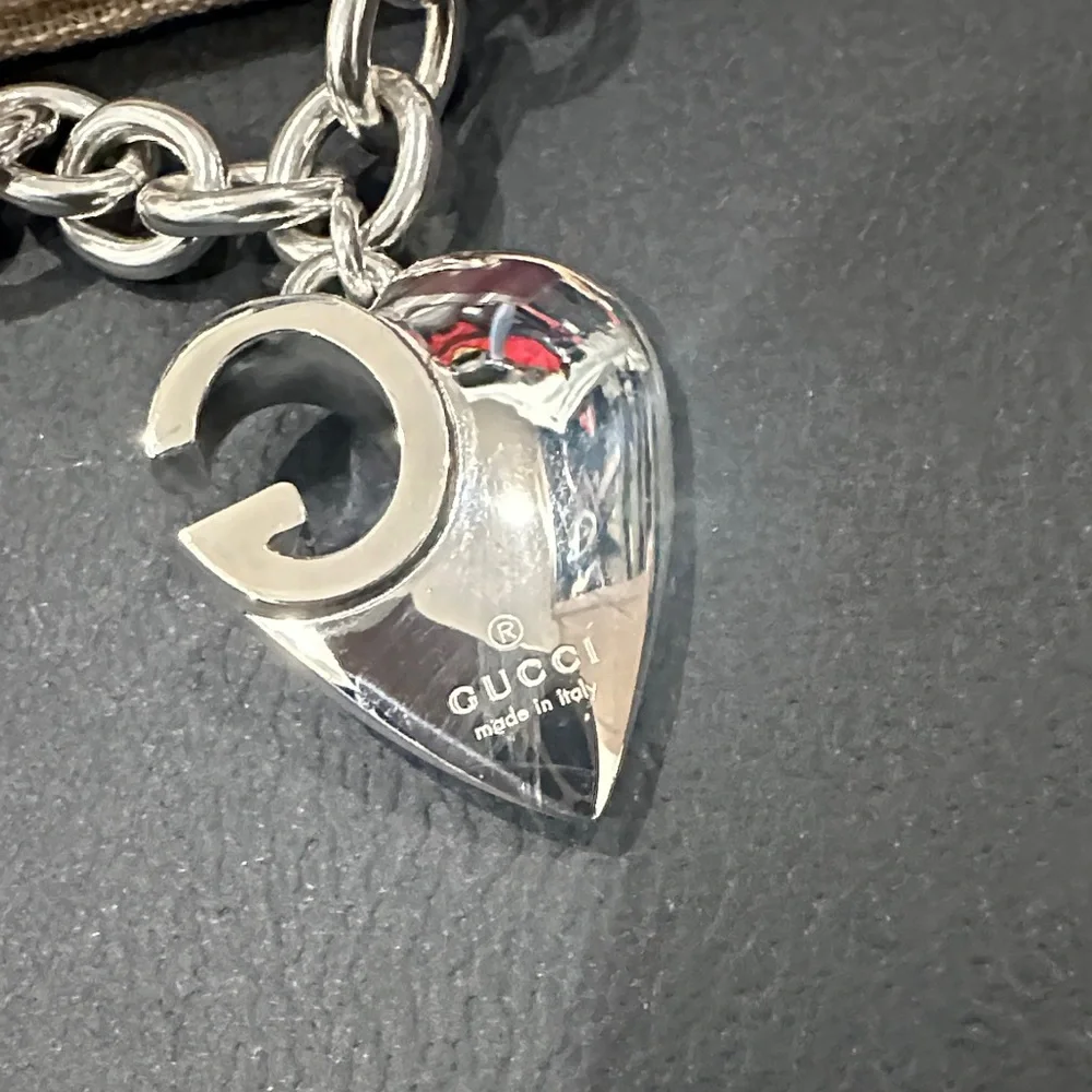 Gucci Sterling Silver Charlotte G Heart Chain Heart Chain Bracelet NIB - Picture 6 of 9